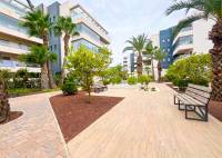 Resale - Apartment - Orihuela Costa - Villamartín
