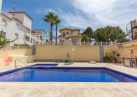 Resale - Apartment - Orihuela - Villamartin
