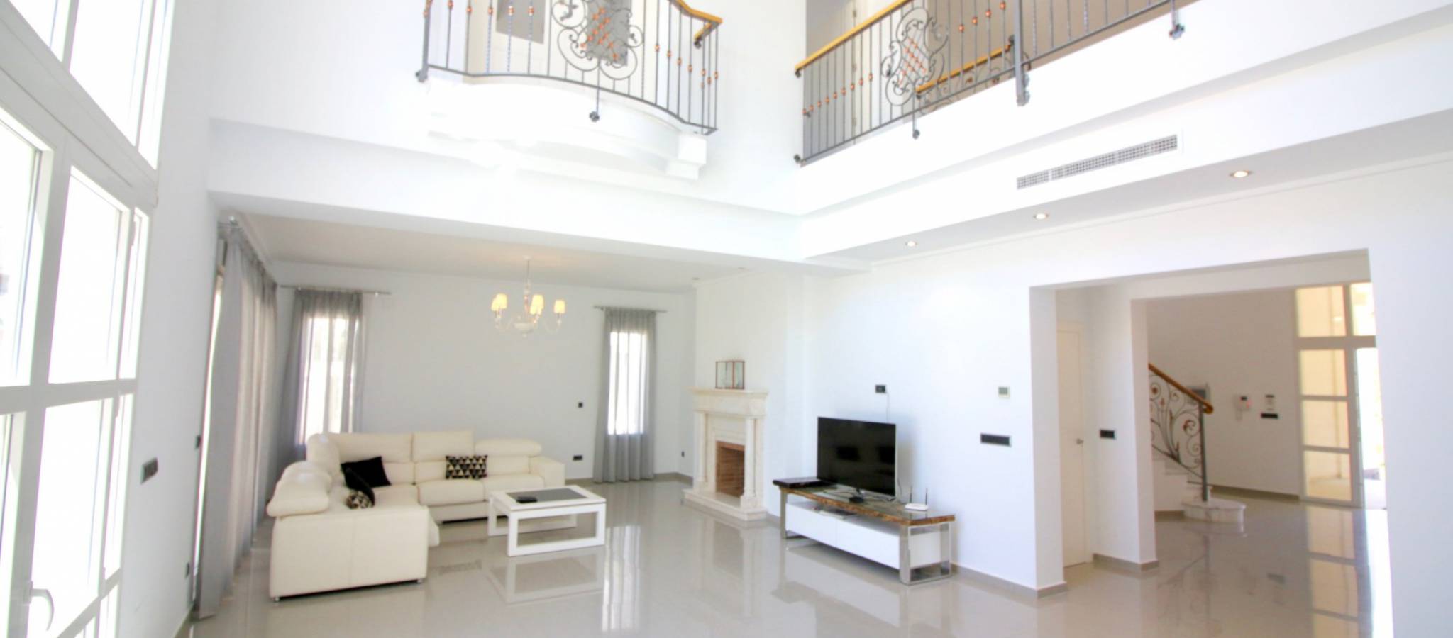 Resale - Luxury property - Orihuela Costa - Cabo roig - La Zenia