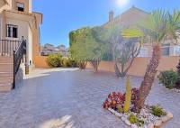 Resale - Villa - Orihuela - Orihuela Costa