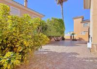 Resale - Villa - Orihuela - Orihuela Costa
