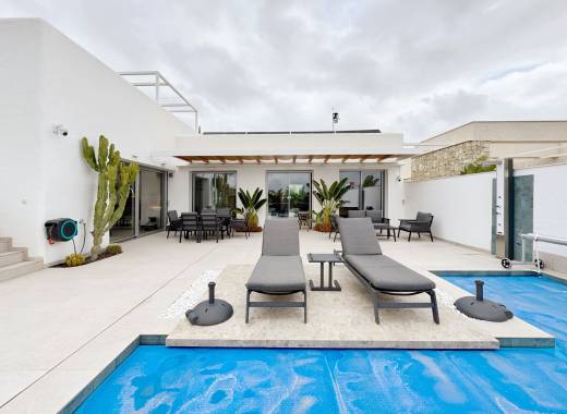 Villa - Resale - Los Montesinos - PSB-84663